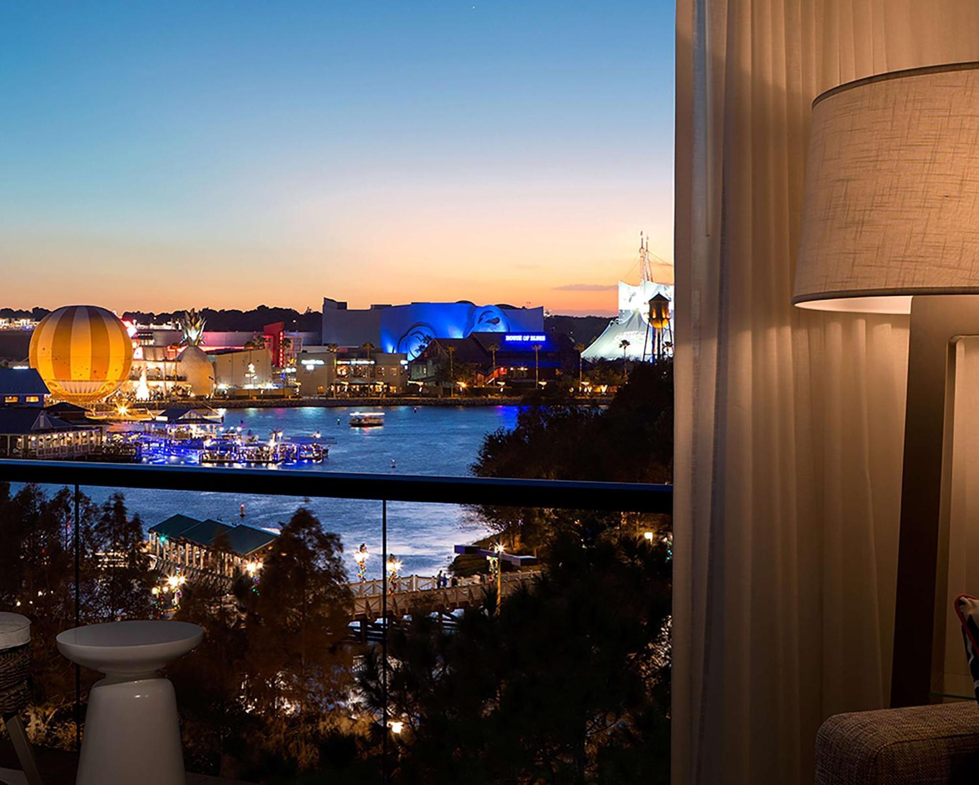 לייק בואנה ויסטה Hilton Orlando Buena Vista Palace - Disney Springs Area מראה חיצוני תמונה