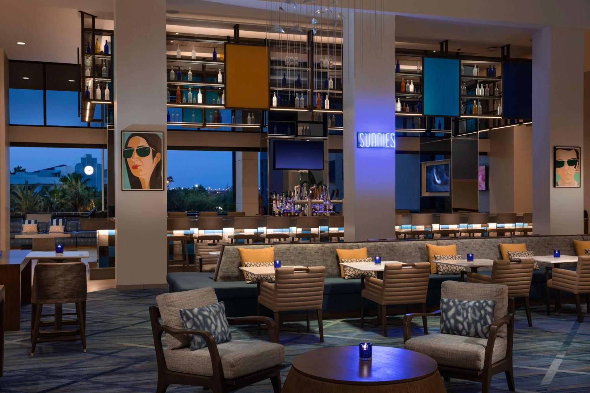 לייק בואנה ויסטה Hilton Orlando Buena Vista Palace - Disney Springs Area מראה חיצוני תמונה